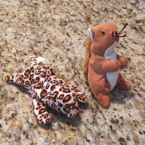 2 Beanie Babies: Squirrel & Leopard